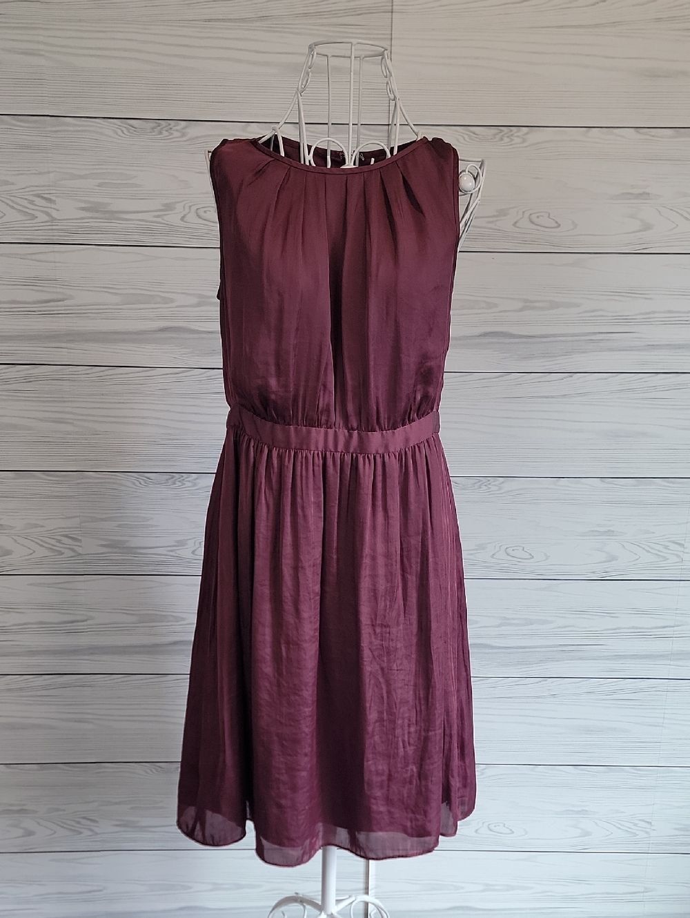 Loft By Ann Taylor Women's Sleeveless Pleated Plum Purple Midi Dress Size 2